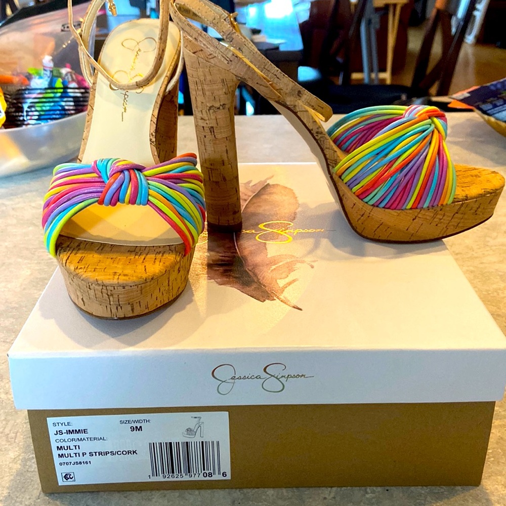 Brand NWT Size 9 Jessica Simpson sandals! So pretty!